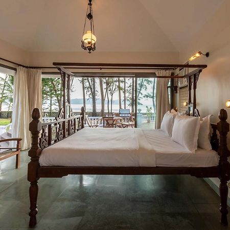 Casa Del Mer By Stayvista - Nearby Beach With, Sea-View Rooms & Coconut Farm Alībāg Exterior foto