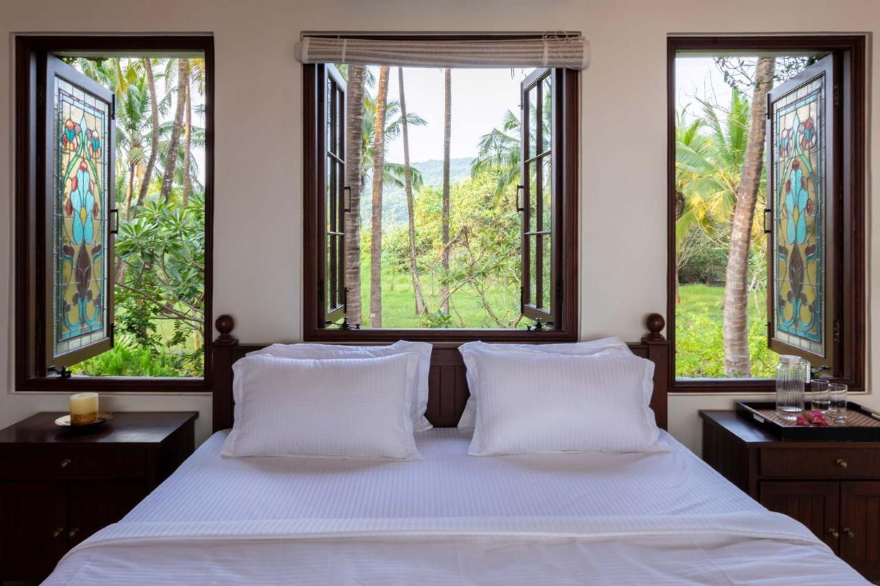 Casa Del Mer By Stayvista - Nearby Beach With, Sea-View Rooms & Coconut Farm Alībāg Exterior foto
