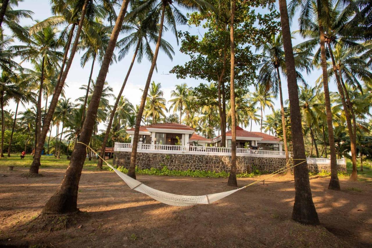 Casa Del Mer By Stayvista - Nearby Beach With, Sea-View Rooms & Coconut Farm Alībāg Exterior foto